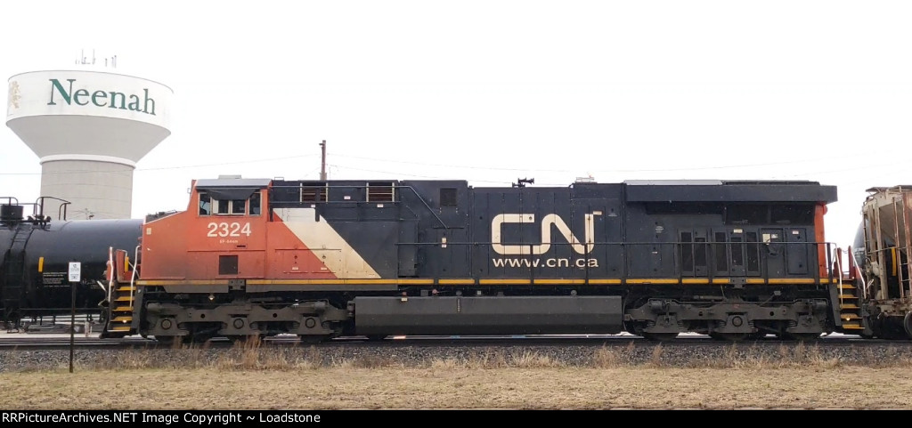 CN 2324